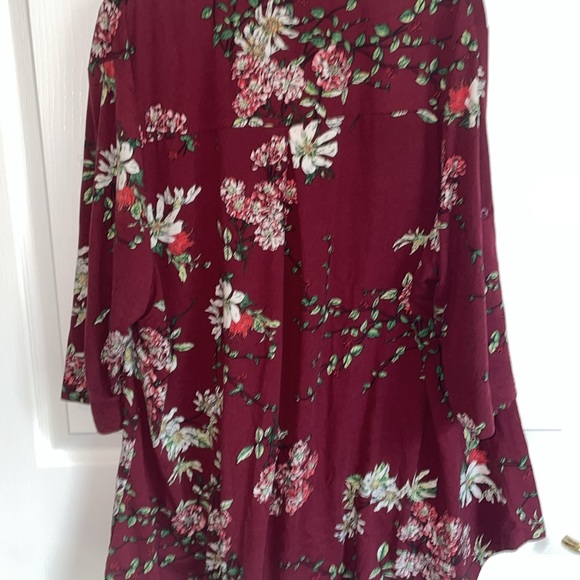 A. Jesdani 3X maroon floral top - Picture 4 of 4